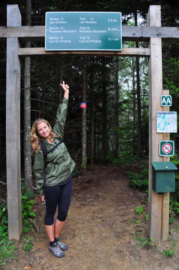 Início de trilha no Parc National de La Mauricie, província de Quebec, no Canadá